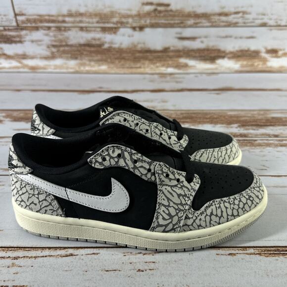 Nike Air Jordan 1 Retro Low Black Cement Elephant CZ0775-001 Women's Sz 6 - Picture 6 of 9